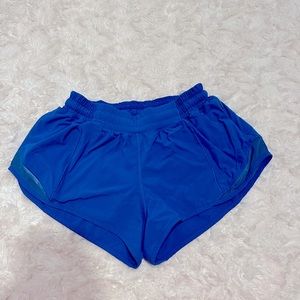 Hotty hot lululemon shorts/ 2.5 inseam/ size 6